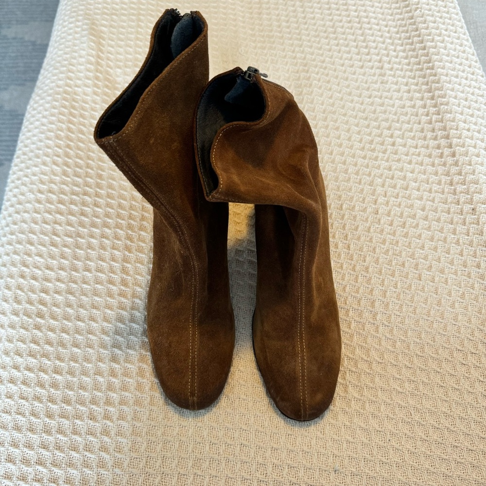 Free People Suede Boots Size 39 / 8.5